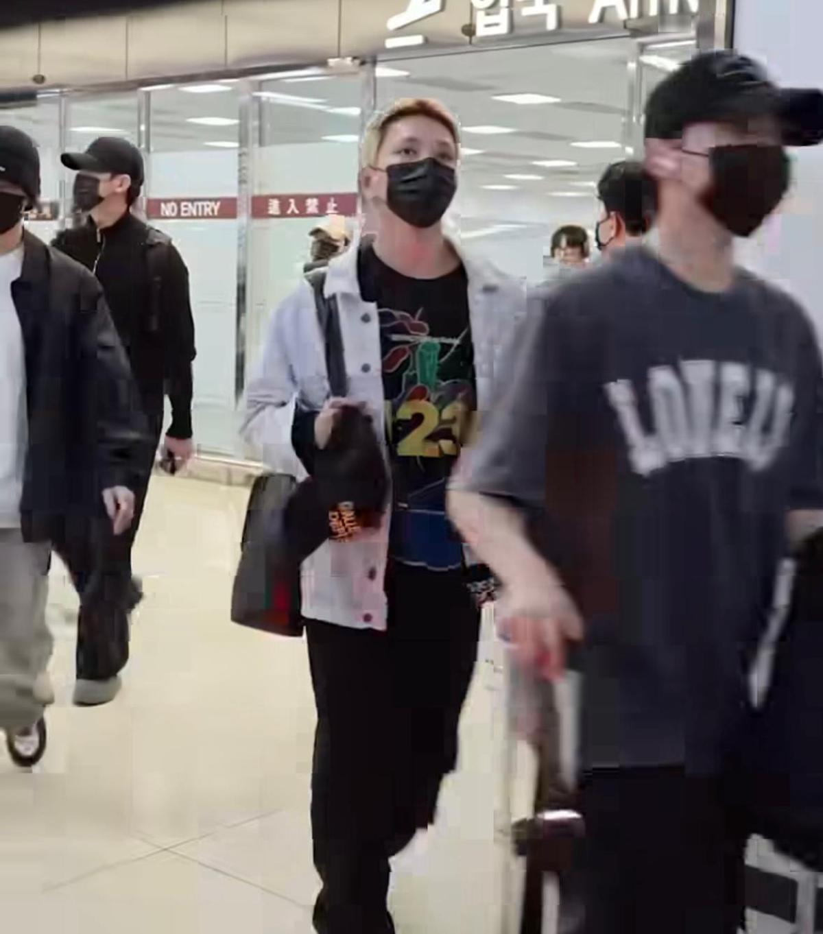 9 Gaya Airport SEVENTEEN yang Skena Banget, Tiap Membernya Punya Signature Look