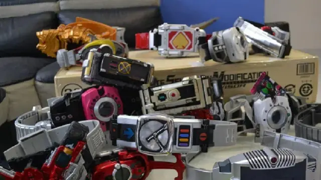 koleksi sabuk kamen rider