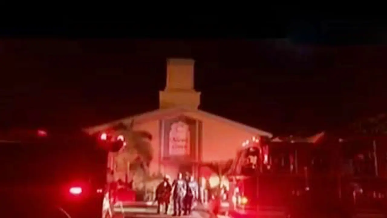 Masjid Dibakar di Florida