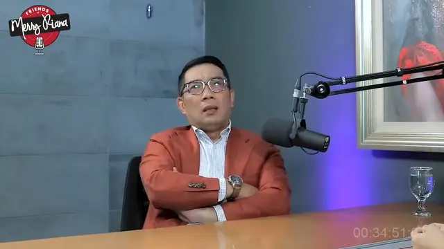 Ridwan Kamil menangis saat bercerita mengenai ditinggal Eril untuk selamanya (YouTube - MerryRiana)