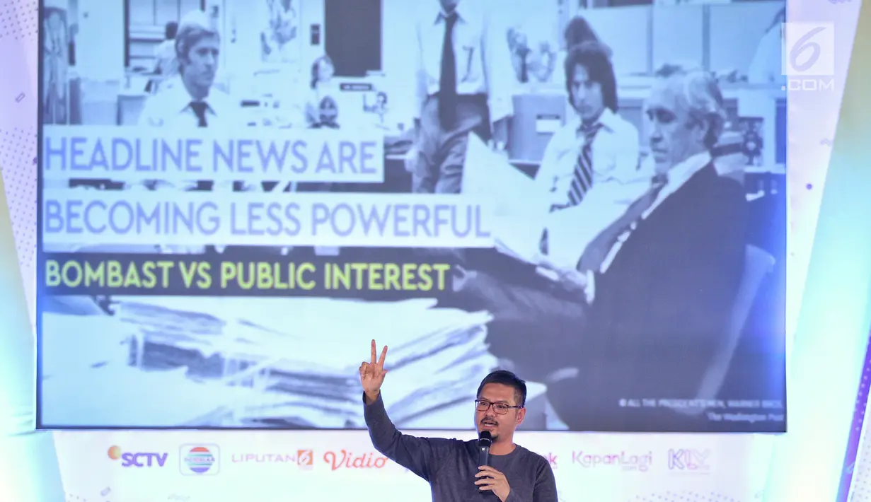CEO Kapanlagi Youniverse, Steve Christian menjadi pembicara dalam acara Emtek Goes to Campus (EGTC) 2018 di Dome Universitas Muhammadiyah Malang, Kamis (27/9). Steve memberikan sharing motivasi perjalanan hidupnya menjadi CEO. (Liputan6.com/Johan Tallo)