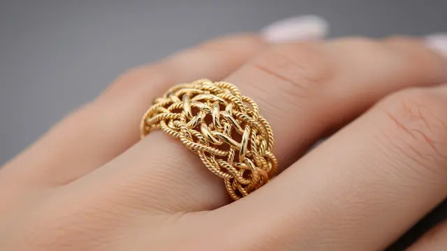 Model Cincin Emas 24 Karat untuk Investasi 2026  Motif Kepang