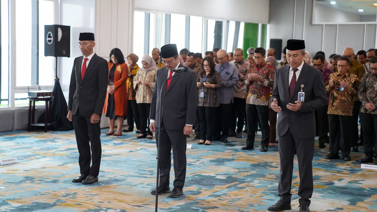 Menteri BUMN Erick Thohir melantik 3 orang pejabat pimpinan tinggi madya di Kementerian BUMN. Diantaranya, 1 jabatan deputi dan 2 jabatan staf ahli.