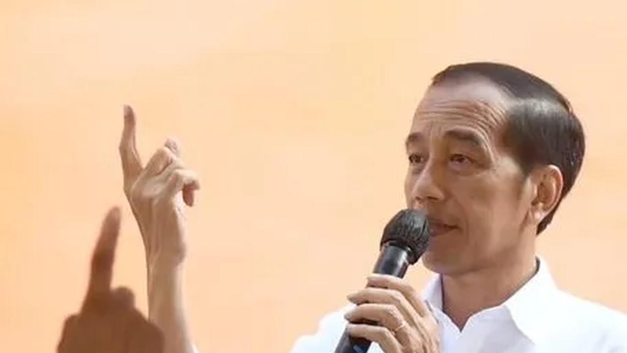Hasil Survei Charta Politika: Mayoritas Publik Percaya Jokowi Campur Tangan di Putusan MK