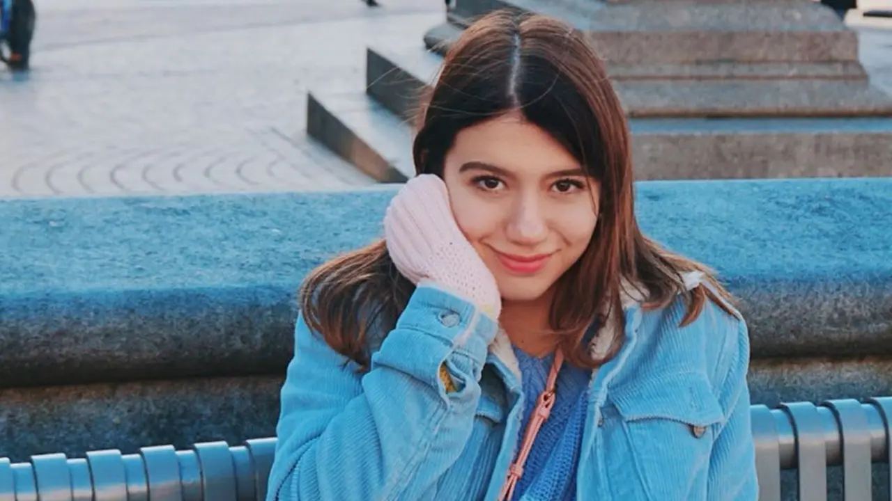 FOTO: Gaya Cassandra Lee dengan Makeup Natural, Cantik Memesona