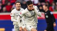Pemain Borussia Monchengladbach Kevin Diks usai mencetak gol ke gawang Heidenheim. (Istimewa)