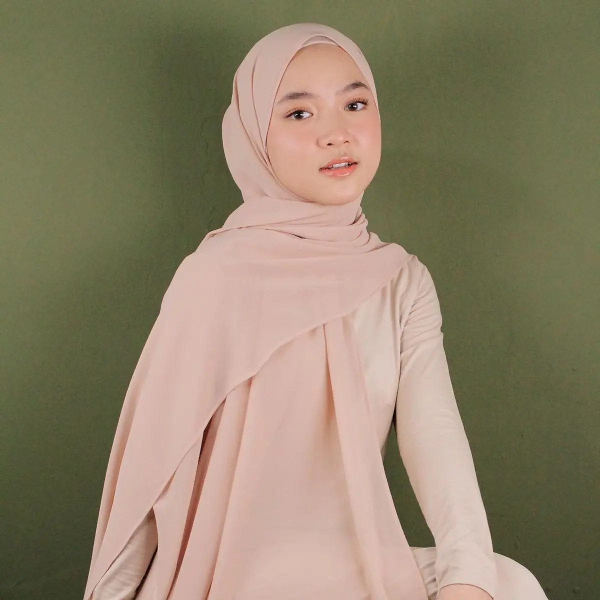 Viral Warganet Ralat Doa Ingin Punya Istri Kayak Nissa Sabyan Setelah  Vokalis Sabyan Gambus Dicap Pelakor - ShowBiz Liputan6.com