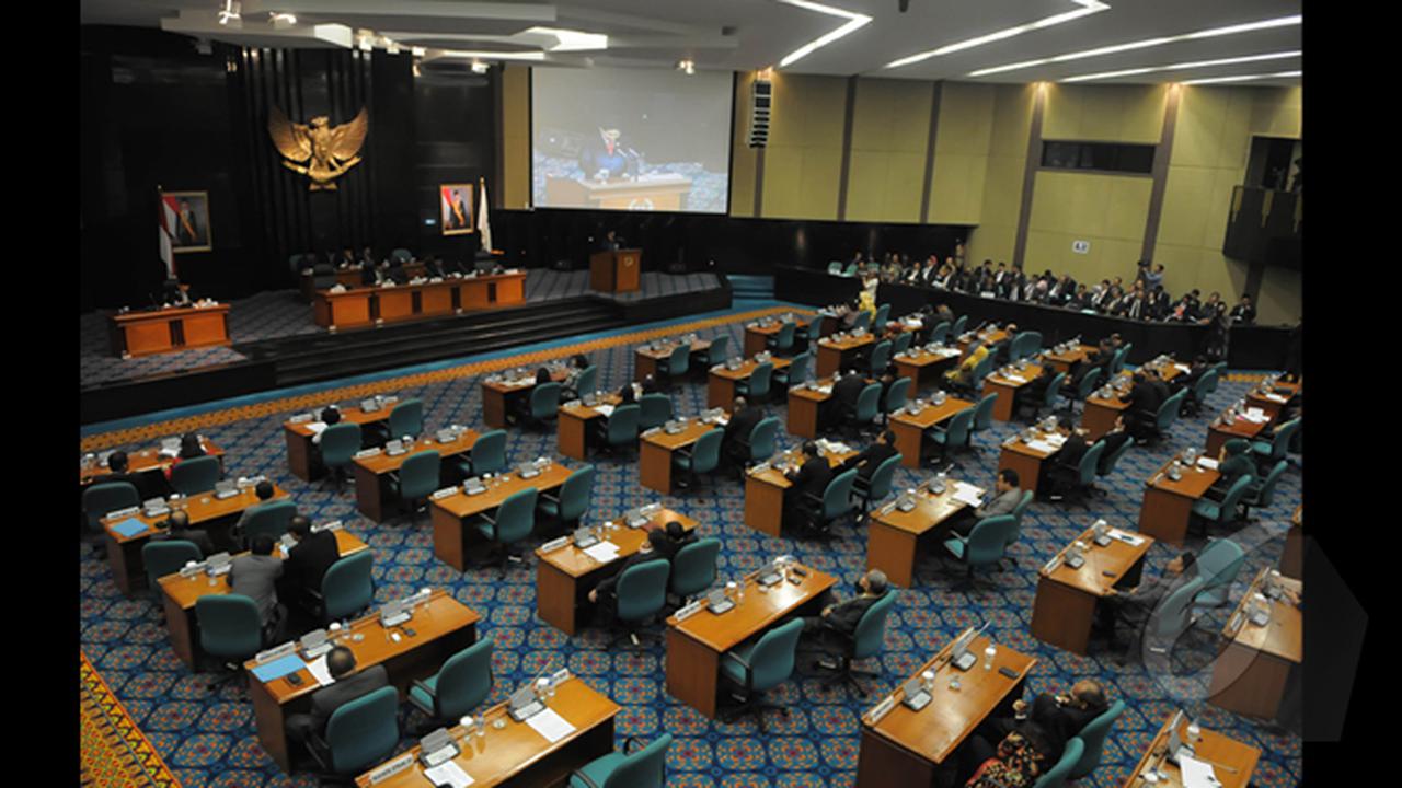 Penjelasan Ahok di Rapat Paripurna DPRD DKI Jakarta