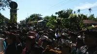 demonstrasi warga Sanur, Denpasar terkait jatah 10 persen jatah pekerja lokal di Rumah Sakit Bali mandara