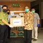 RAPP Bersama Asosiasi Pengusaha Hutan Indonesia menyerahkan bantuan alat kesehatan dan APD untuk penanganan Covid-19 di Jakarta, Selasa (21/4/2020). (Ist)