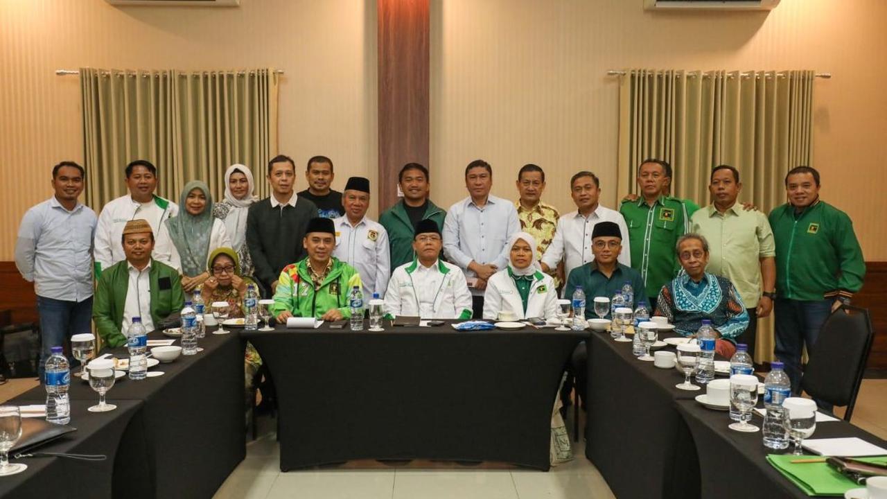 Sementara itu, Ketua DPW PPP Jawa Tengah, Masruhan Samsurie mengaku keputusan PPP mengusung Ganjar masih berlaku.