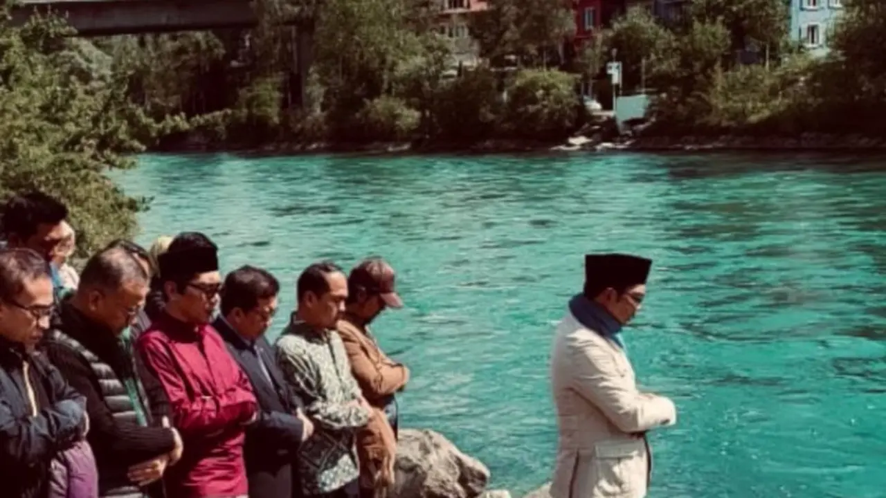 Ridwan Kamil di Sungai Aare. (Foto: Dok. Instagram @ridwankamil)