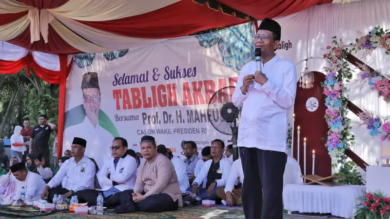 Calon wakil presiden (Cawapres) nomor urut 3 Mahfud MD