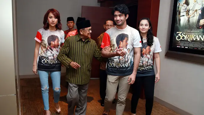 [Bintang] Nobar 3 Srikandi dan Habibie