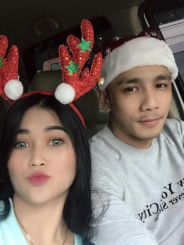 Ovi Sovianti merayakan Natal bersama suami (ist)