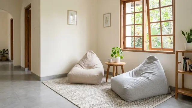 Ciptakan Ruang Tamu Lesehan dengan Karpet dan Floor Cushion