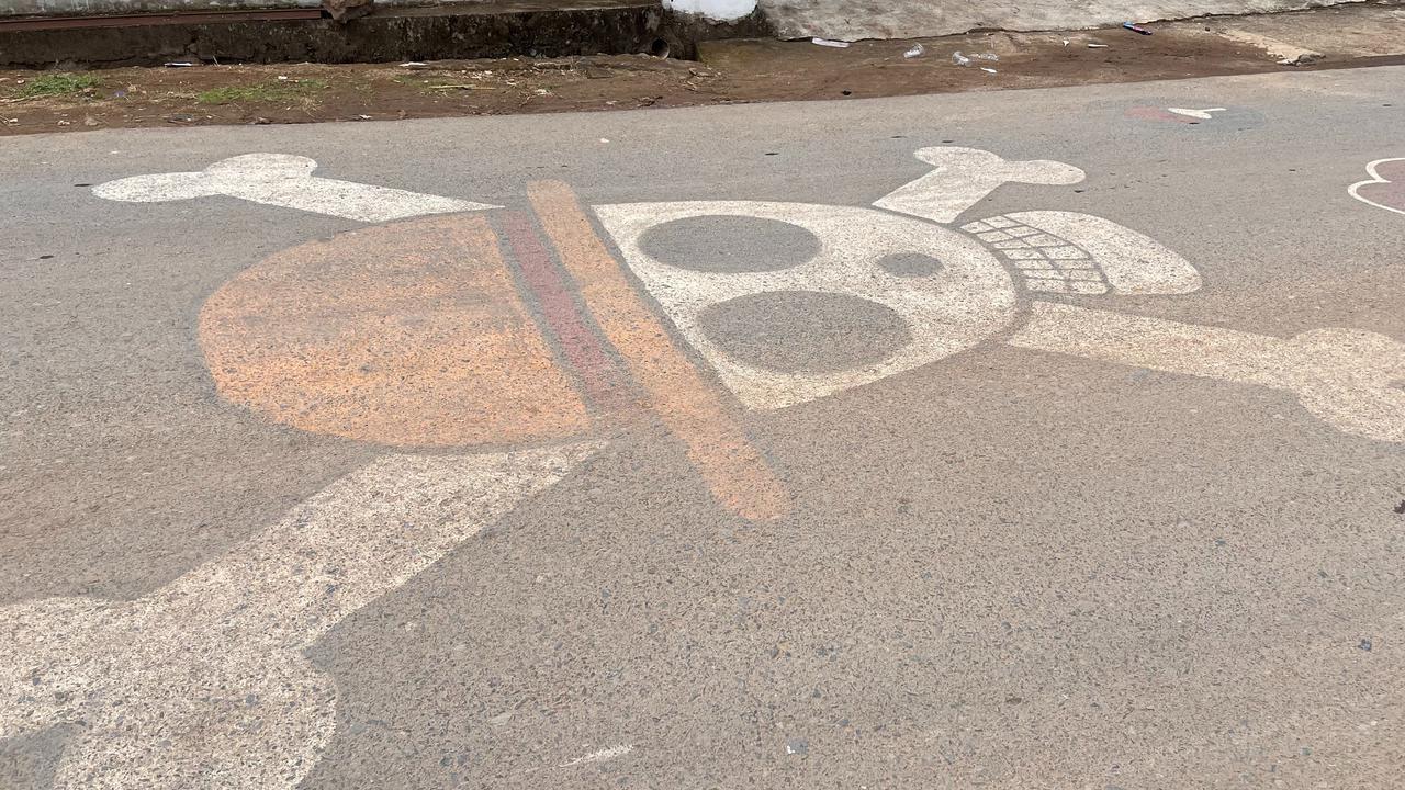 Pemuda di Bandar Lampung Lukis Karakter One Piece di Tengah Jalan, Wujudkan Ekspresi Kreativitas