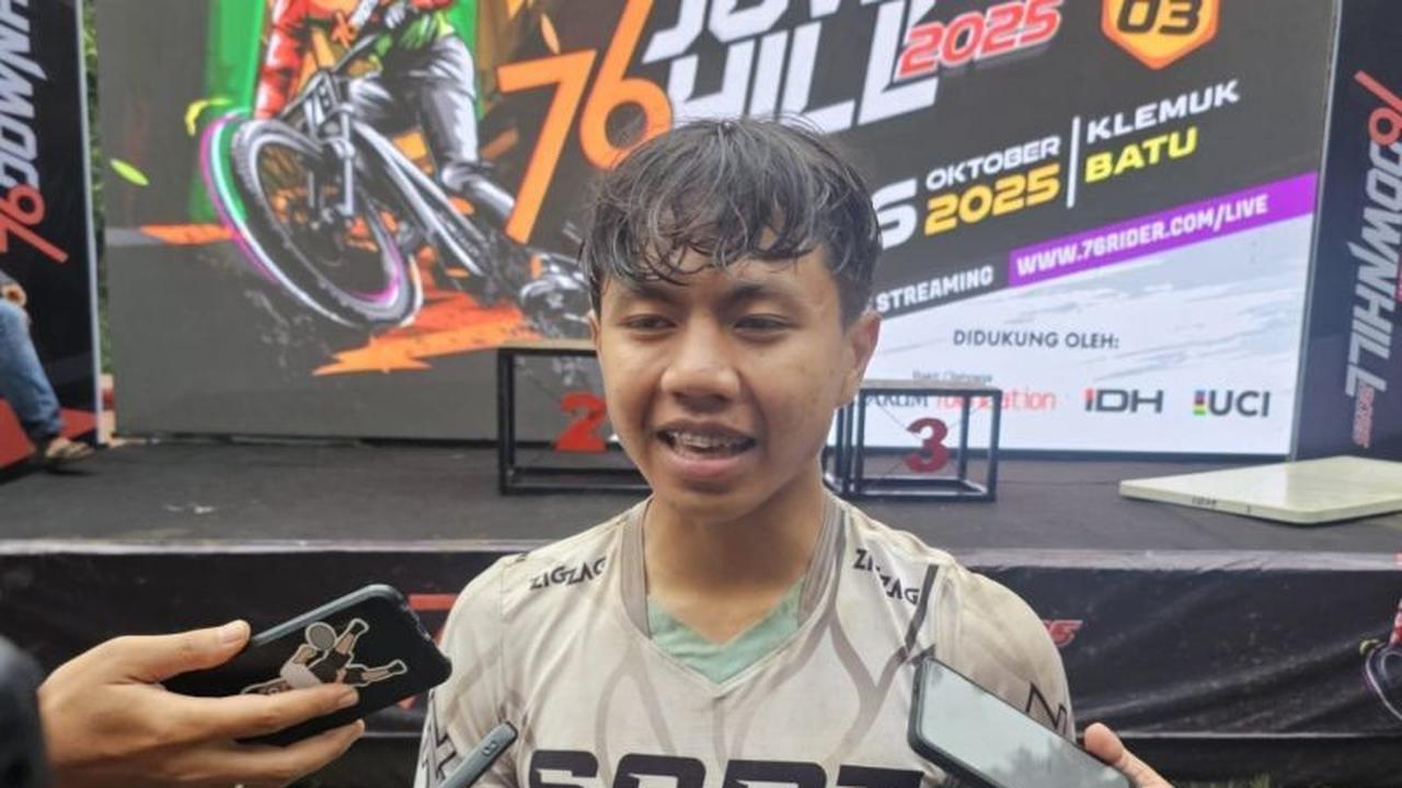 Fenomenal! Rookie Pandu Satrio Sabet Juara Umum Indonesian Downhill 2025 Kelas Men Elite di Klemuk Bike Park
