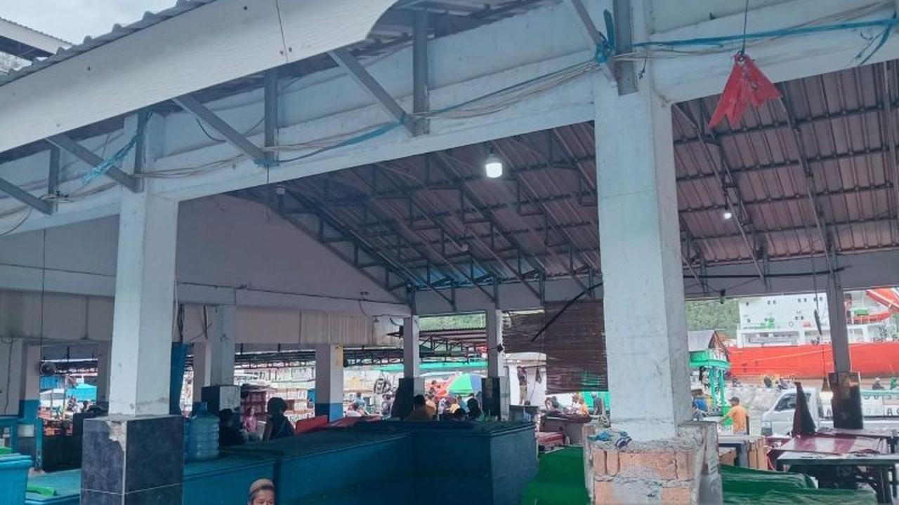 Aktivitas Pelelangan Ikan di Gorontalo Sepi Sore Hari, Harga Komoditas Laut Melonjak