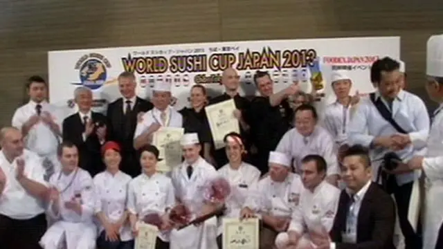 Jendela Dunia, Dari Chef Sushi Hingga Babi Peselancar