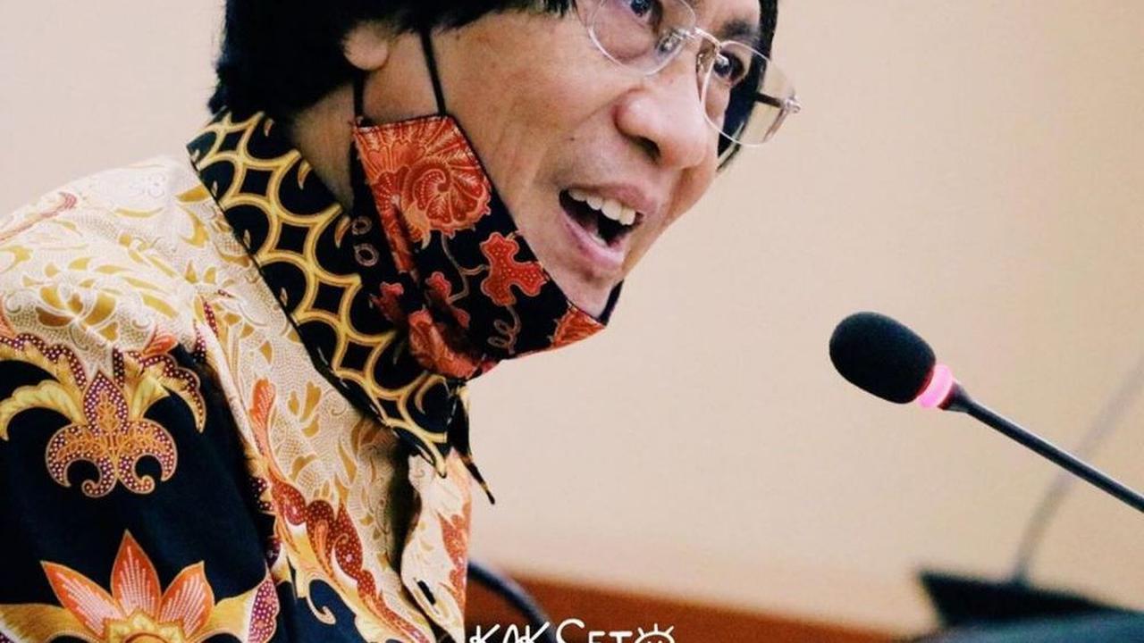 Pada saat itu, Ia tidak langsung menjadi sosok terkenal seperti saat ini. Bahkan saat pertama kali menginjakkan kaki di ibukota, Ia mendapatkan pengalaman emosional.<br>