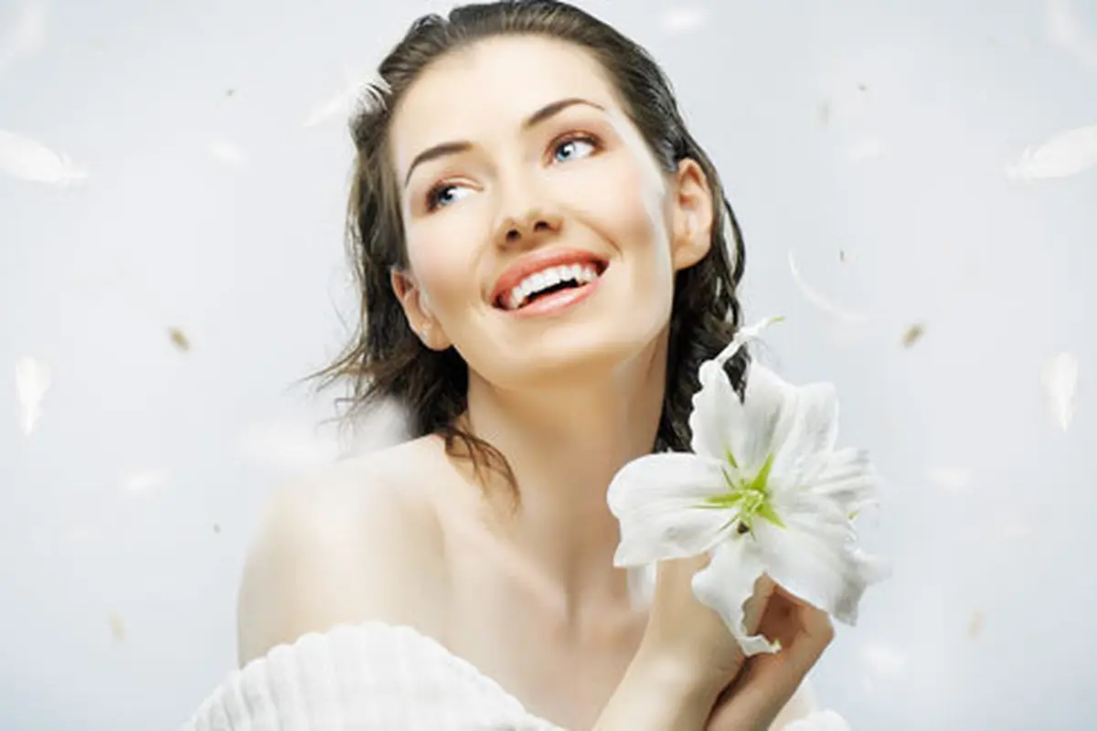 (c) shutterstock