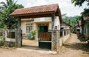 9 Model Gerbang Rumah Type 36 di Kampung, Tampilan Depan Makin Apik