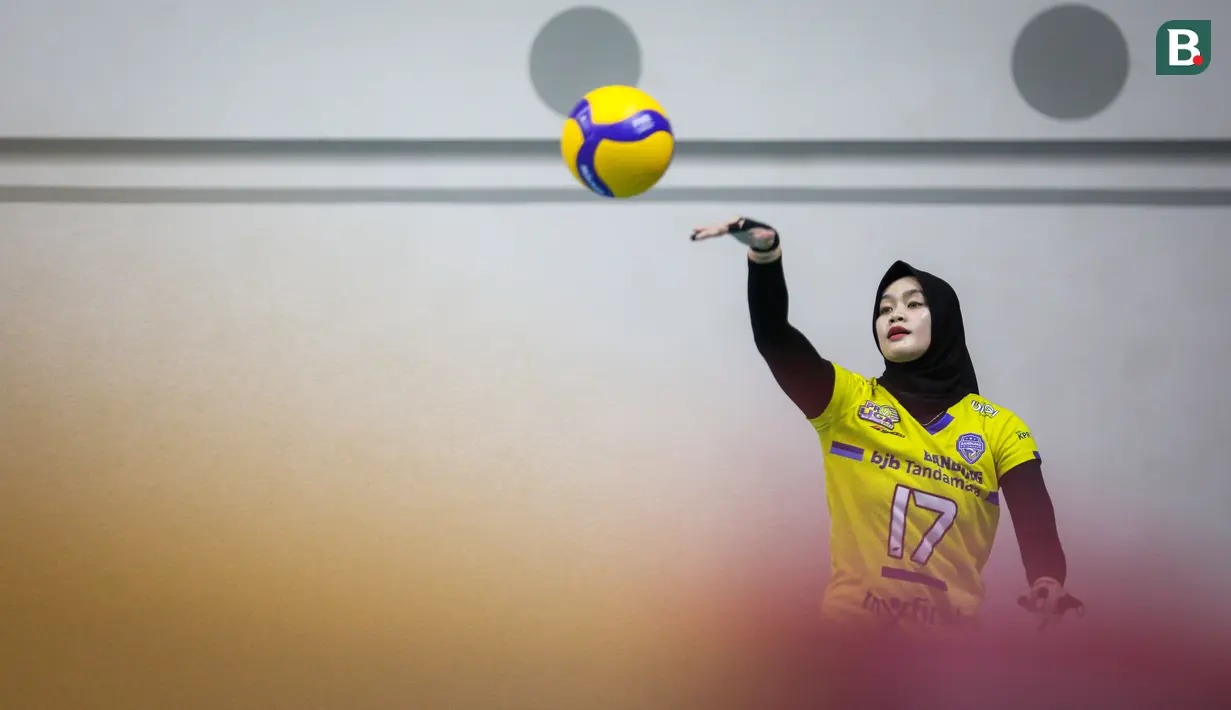 Wilda Siti Nurfadhilah Sugandi terpilih sebagai blocker terbaik di PLN Mobile Proliga 2022. Selain itu, ia merupakan kapten Bandung Bjb Tandamata yang berhasil merengkuh gelar juara. (Bola.com/Bagaskara Lazuardi)