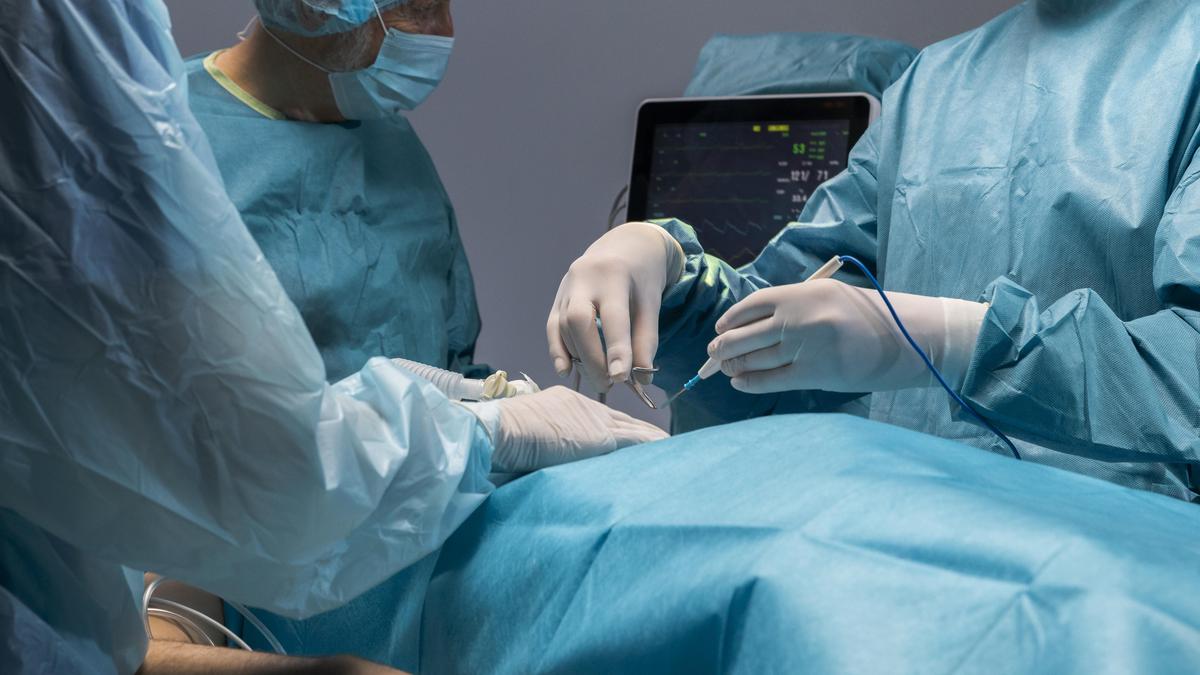Transformasi Bedah Modern, Teknologi Robotik Terkini Jadi ‘Tangan Ketiga’ Dokter yang Presisi