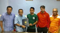 Andik Vermansah setelah menandatangani kontrak bersama Kedah FA. (Dok. Pribadi)