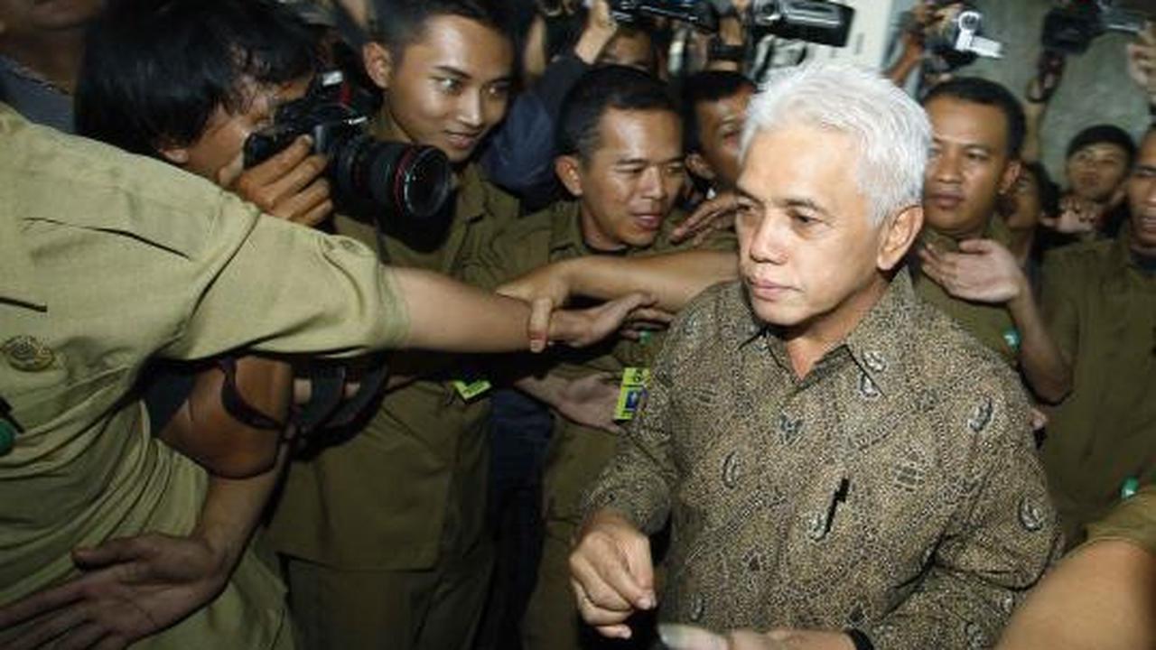 Ditemani dua dokter, Hatta Rajasa jelaskan kondisi anaknya