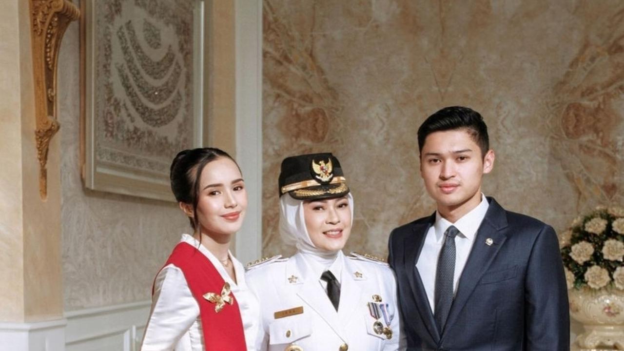 Menantuu Bupati Pandeglang Yakni Irna Narulita