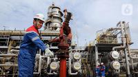 Diketahui, PT Kilang Pertamina Internasional (KPI) unit Plaju terus berupaya memastikan ketersediaan bahan bakar berkualitas untuk masyarakat dan industri, serta menjaga stabilitas suplai energi di kawasan tersebut. (Liputan6.com/Herman Zakharia)