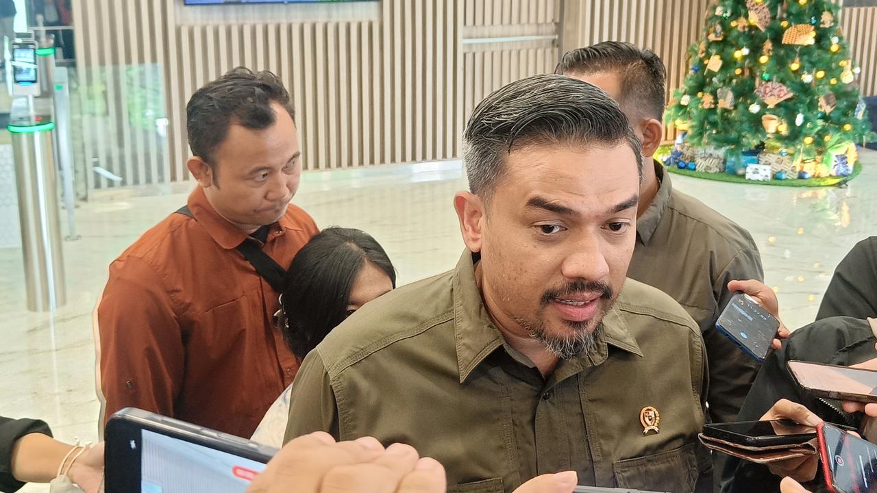 Unik, Menteri UMKM Lantik Pejabat Kementerian di Pasar Tanah Abang