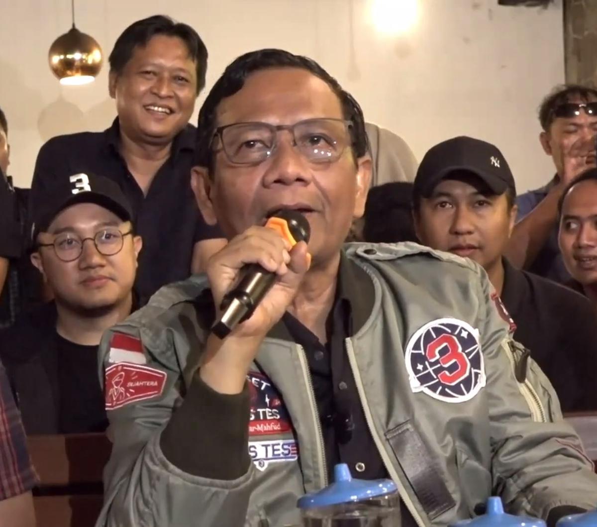 "Karena saya tidak mau menggunakan jabatan fasilitas pemerintah," kata Mahfud di Acara Tabrak Prof, Selasa (23/1).<br>