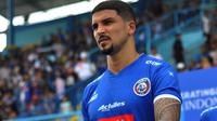 Bek Arema FC, Arthur Cunha, di Piala Indonesia 2018. (Bola.com/Iwan Setiawan)