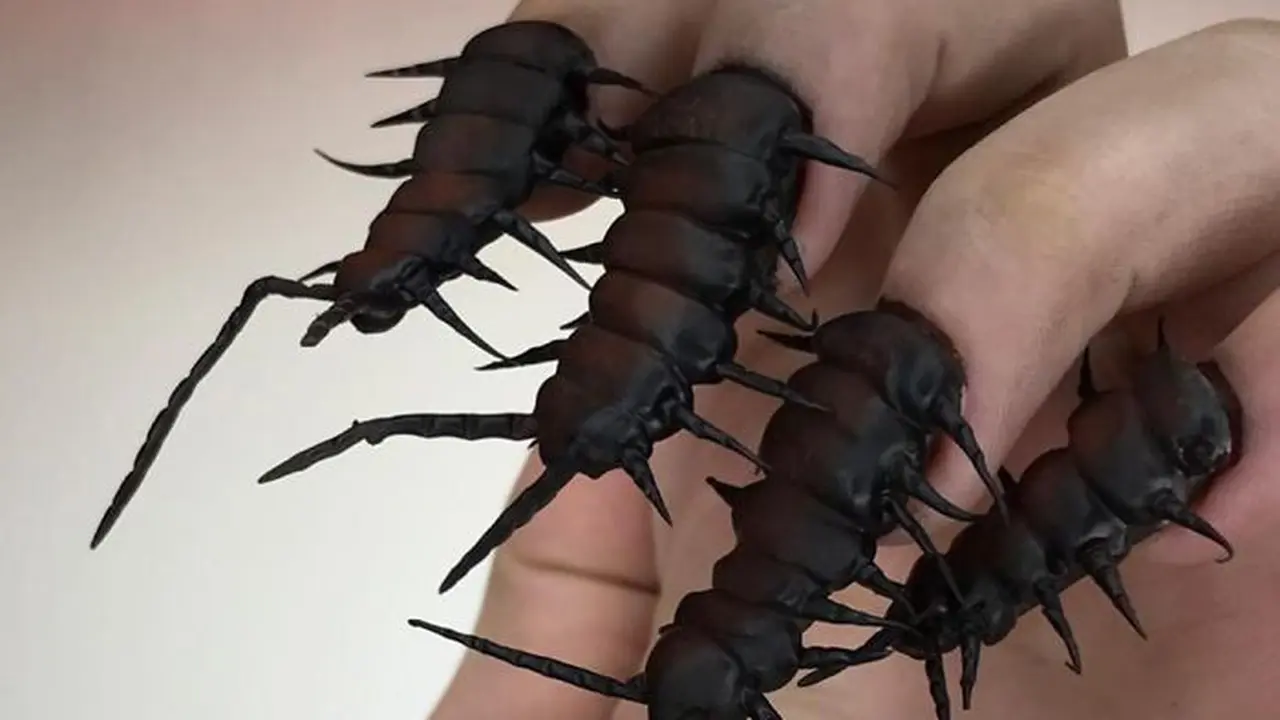 Unik, Inilah 10 Desain Nail Art Nyeleneh dari Rusia