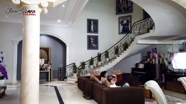 Jadi Anggota Dewan, Ini 6 Potret Rumah Mewah Krisdayanti di Jakarta