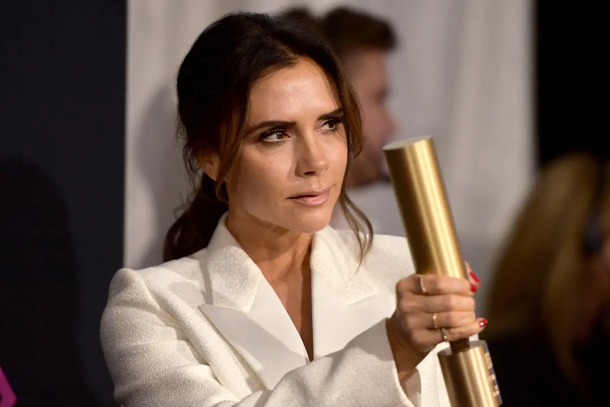 FOTO: 5 WAGS Paling Tajir Melintir, Victoria Beckham Ungguli Shakira - Victoria Beckham