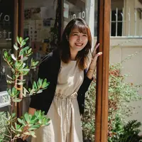 Bahagia menjalani hidup dengan tangguh./Copyright pexels.com/@amina-filkins/