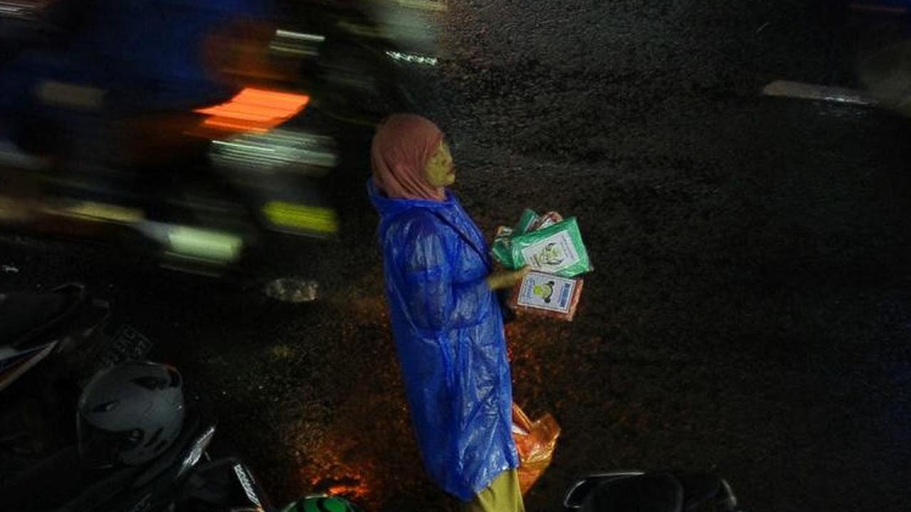 FOTO: BMKG Imbau Agar Warga Waspada Terhadap Cuaca Buruk di Malam Tahun Baru 2024