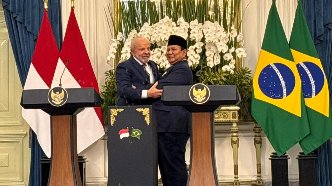 Presiden Brasil Beri Hadiah Jersey Nomor '8' ke Prabowo, Ternyata Makna & Kisah di Baliknya Luar Biasa
