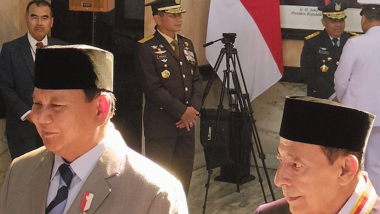 Prabowo Berikan Penghargaan Dharma Pertahanan Kepada Habib Lutfi, Ini Alasannya