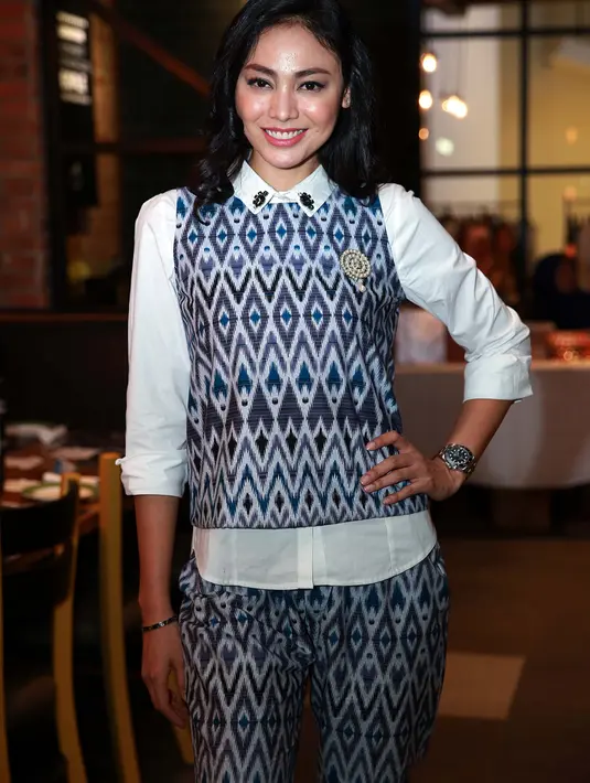 Godaan terberat Whulandary Herman saat menjalani puasa Ramadan kali ini adalah bekerja sambil puasa. Apalagi dirinya aktif melakukan olahraga.  (Deki Prayoga/Bintang.com)