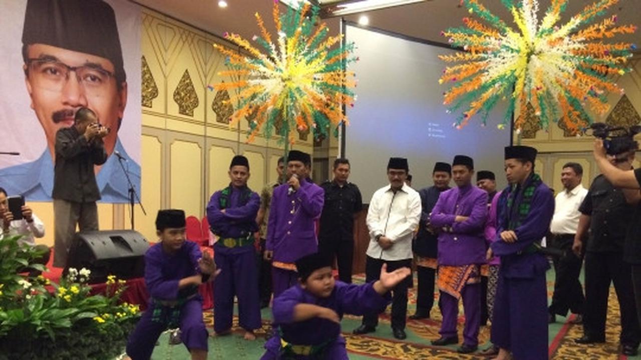 Aksi palang pintu ramaikan deklarasi Adhyaksa Dault jadi Cagub DKI