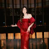 Mulai dari Chelsea Islan, Asmara Abigail, hingga Wulan Guritno di MACAN Gala 2024. [@wulanguritno].