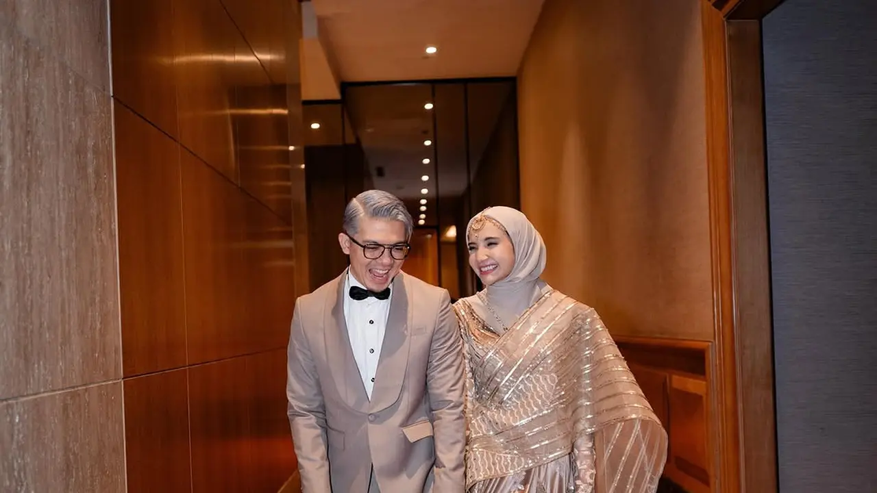 Tampil Kompak, 5 Potret Irwansyah dan Zaskia Sungkar Kondangan Ajak Ukkasya dan Baby Humaira (credit: instagram/zaskiasungkar15)