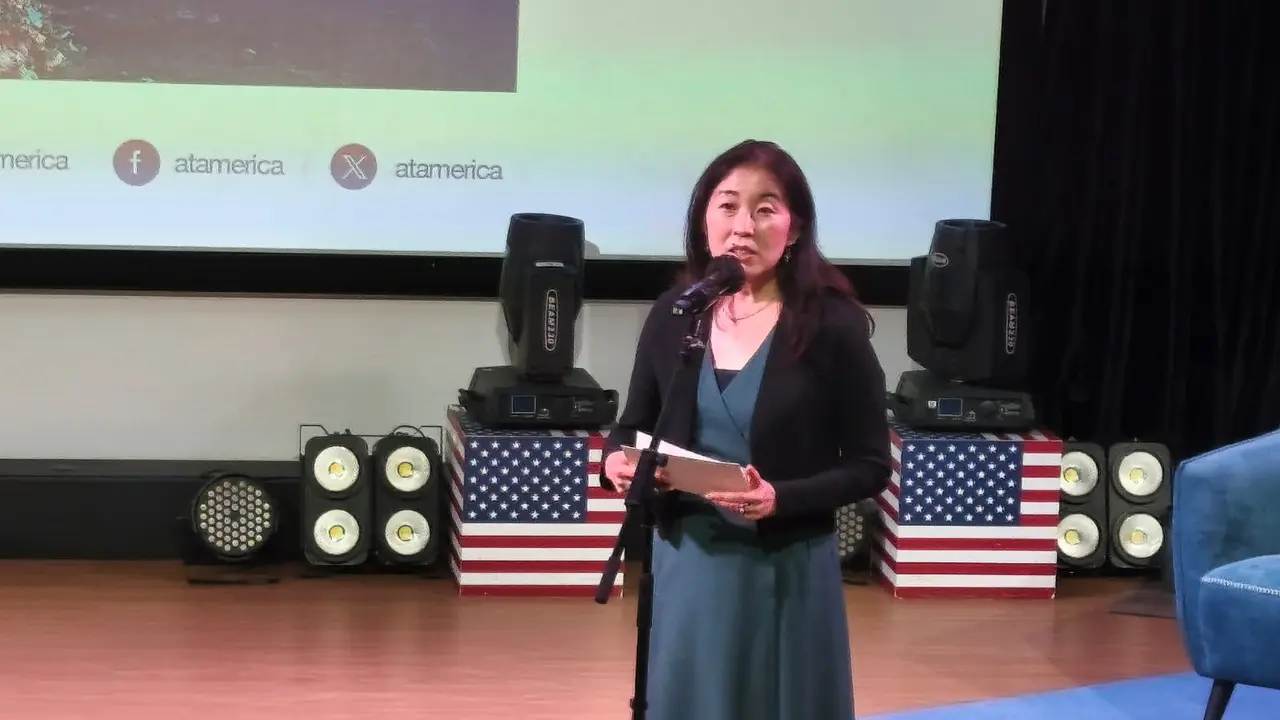 Kuasa Usaha Ad Interim Kedutaan Besar AS Joy Sakurai