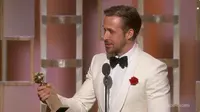 Ryan Gosling saat menerima penghargaan Golden Globes (Twitter)