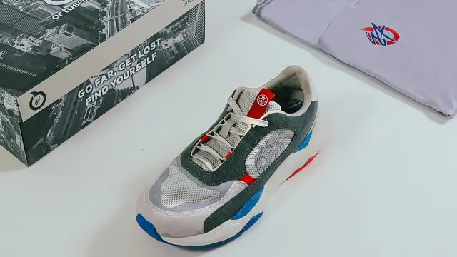 Kolaborasi dengan Indonesian Sneaker Team, Brand Lifestyle Rilis The Vagabond.  foto: istimewa